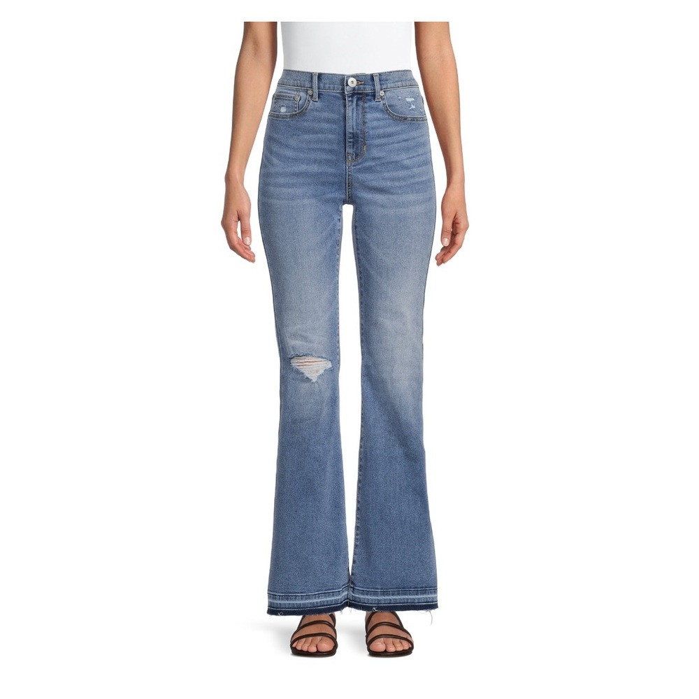 🔥NWT-No Boundaries Juniors Flare Jeans